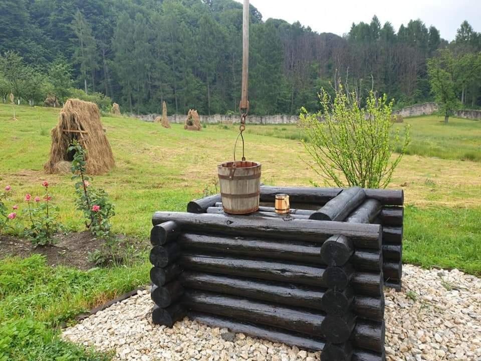 Casuta Din Gradina Villa Horezu Eksteriør bilde